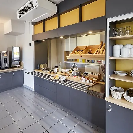 B&B Hotel Boulogne-Sur-Mer Saint-Martin 2*